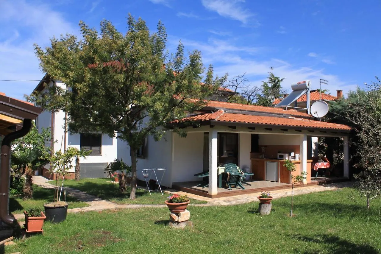 Studio Umag 7666A
